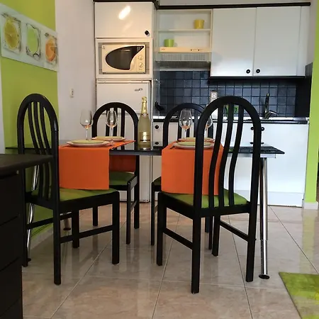 Apartment Green
